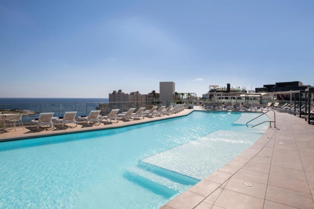 Be Hotel Malta Zwembad