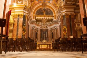mdina interieur st pauls cathedral