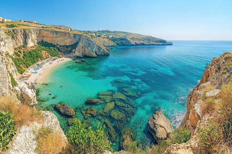 overview op st george bay in malta