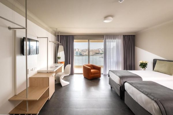 Kamer van Cavalieri Art
