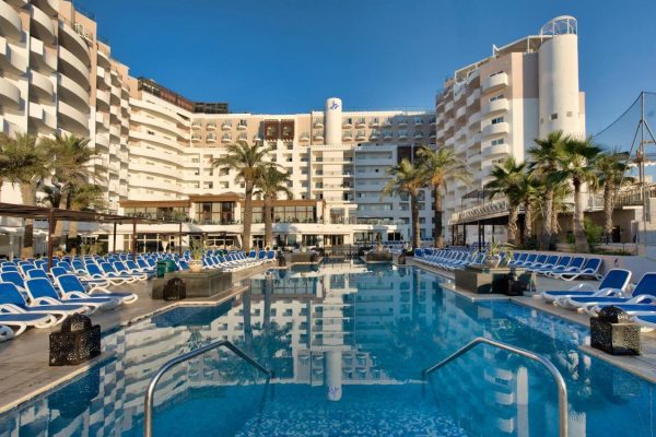 Zwembad van DB San Antonia Spa