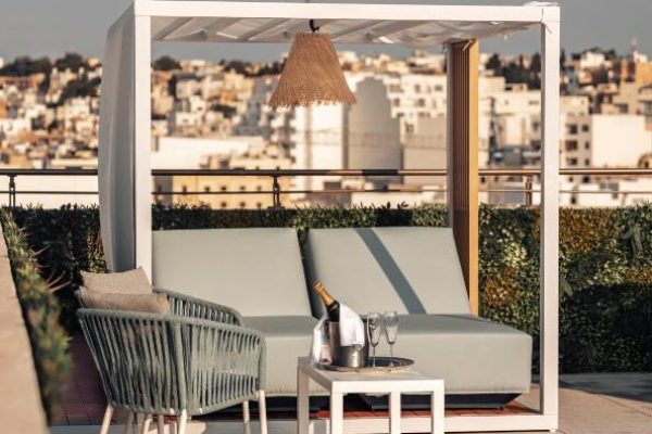 ligbed van grands suites hotel residences and spa