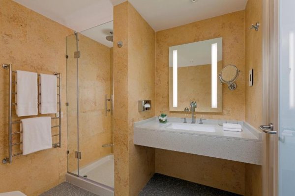 Badkamer van Marriot Malta en Spa