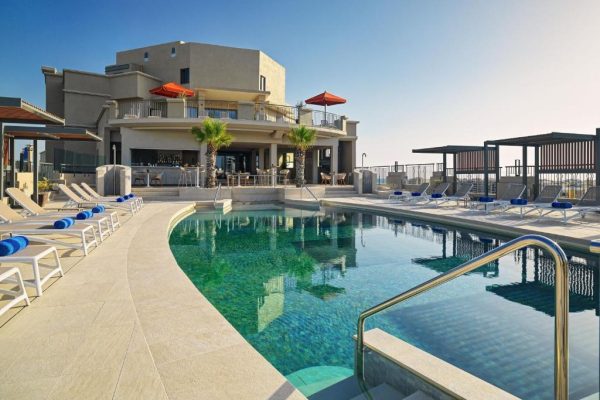Zwembad van Marriott Malta en Spa