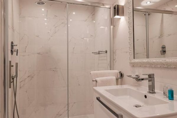 Badkamer van Osborne Hotel