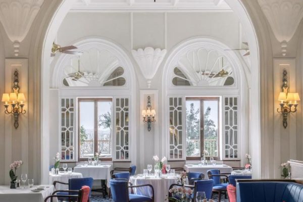 restaurant van phoenicia