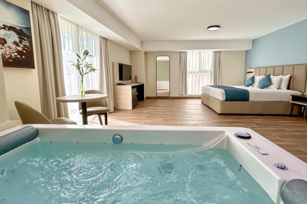 suite van qawra palace resort spa