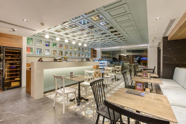 cafe van solana spa